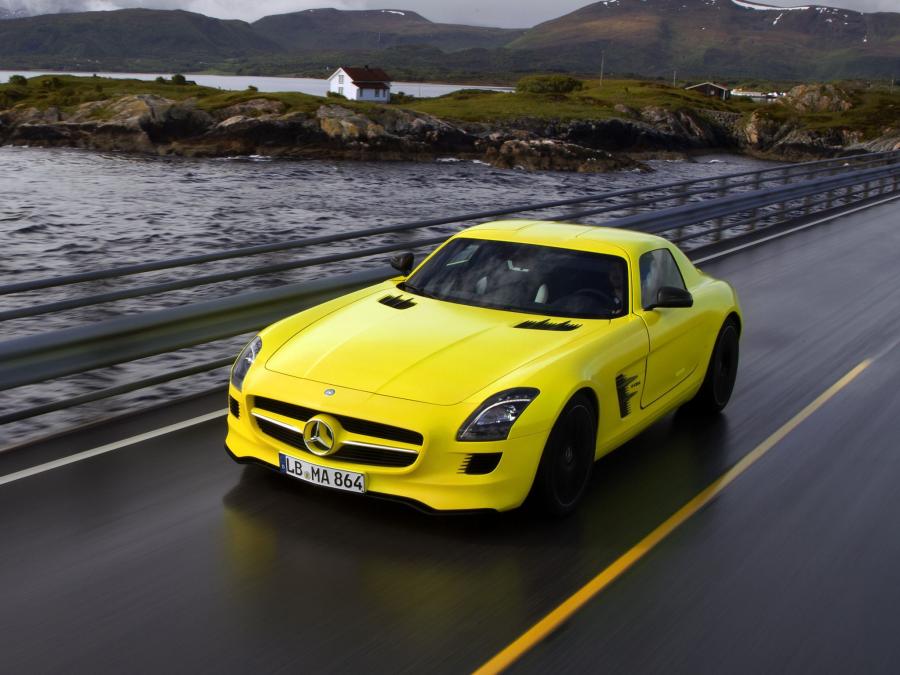  Mercedes-Benz SLS AMG E-Cell 2010 года  (фото 6 из 30)